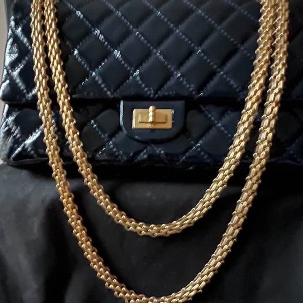 CHANEL Reissue 2.55 LIMITED Edition, Navy Patent Leather Bag in NEW Condition